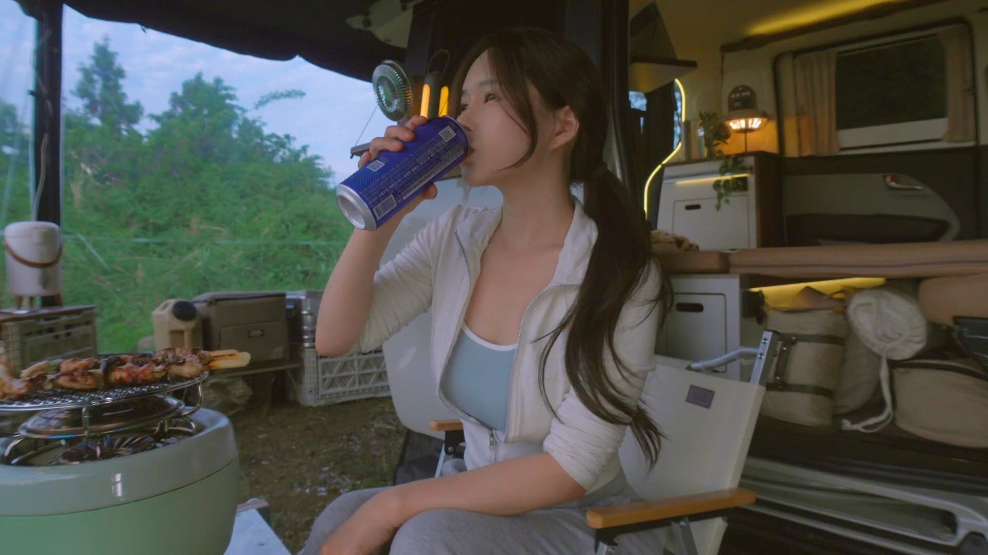 广州南沙港首条点对点直航美西快线首航